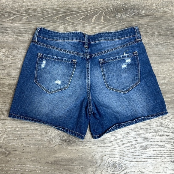 Vervet Women’s Boyfriend Fit Distressed Button-Fly Denim Shorts Sz 27 - Picture 5 of 9